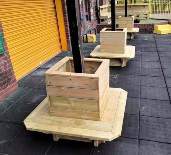 Wooden Post Planter With Benches